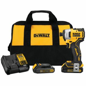 20V MAX ATOMIC 1/4" IMPACT DRIVER W/2 BATTERIES AND BAG
